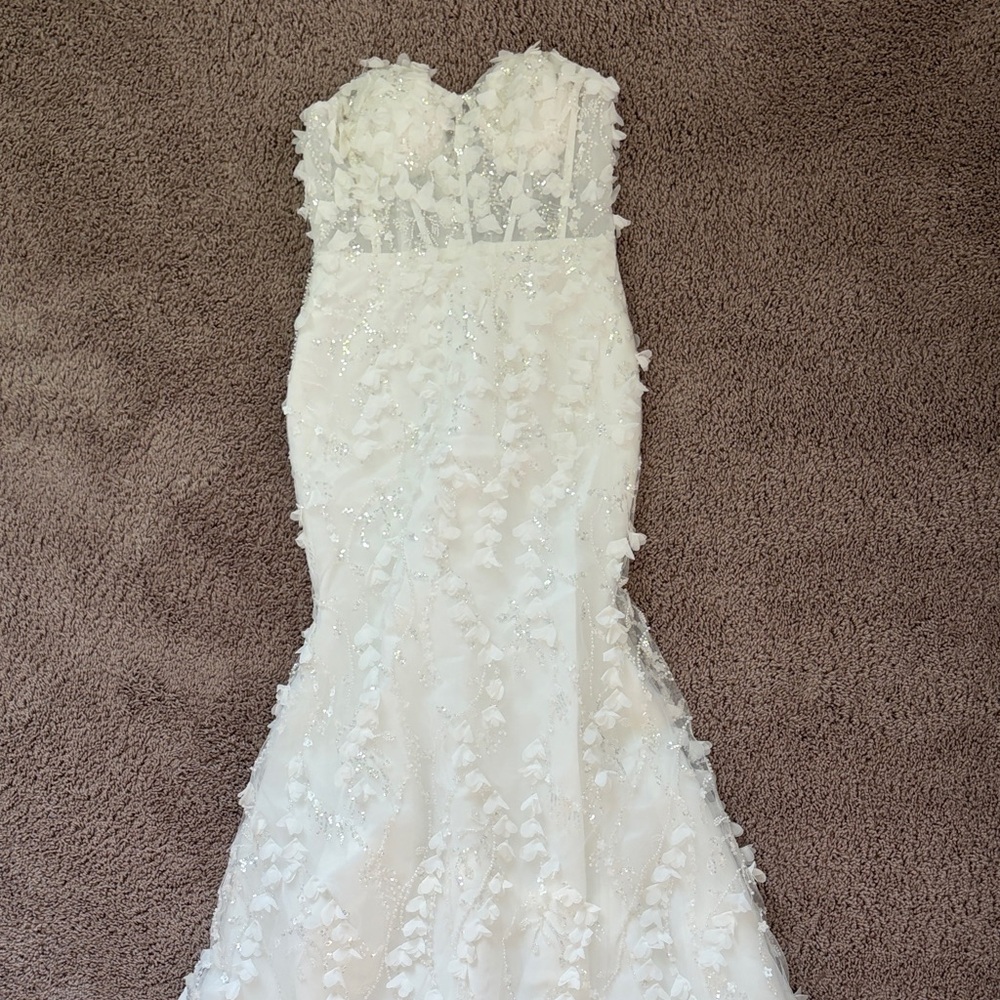 3D Floral Trumpet Bridal Gown